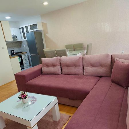 Apartman Lara Πίροτ Εξωτερικό φωτογραφία