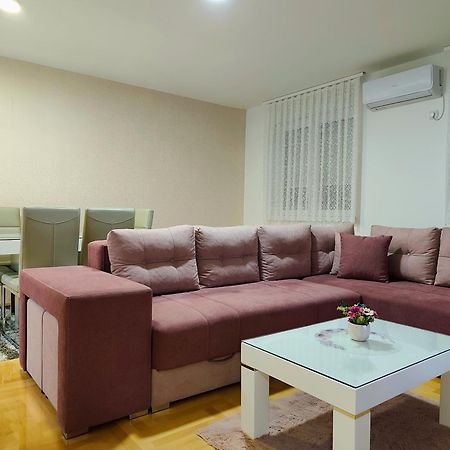 Apartman Lara Πίροτ Εξωτερικό φωτογραφία